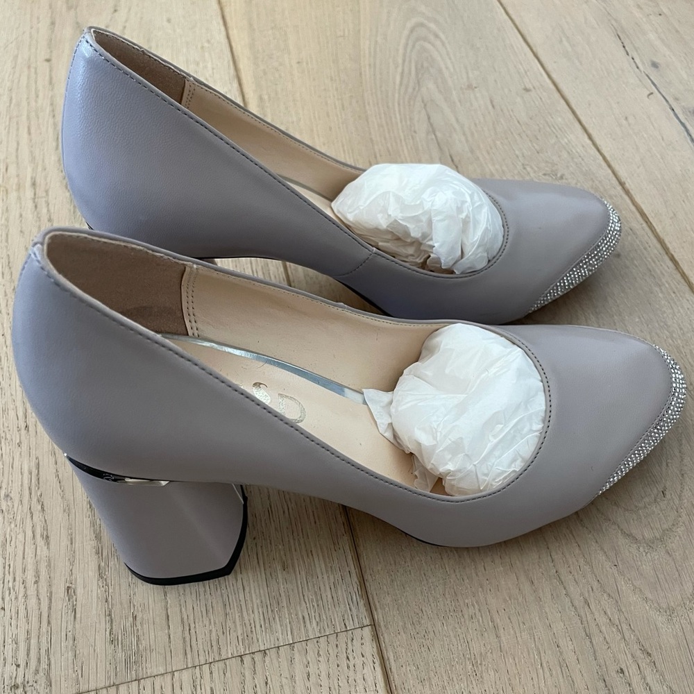 Fred Greece Pumps
